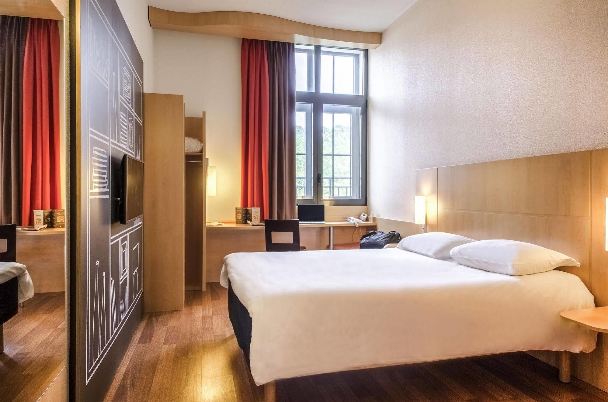 Ibis Sarlat Centre Hotel Buitenkant foto